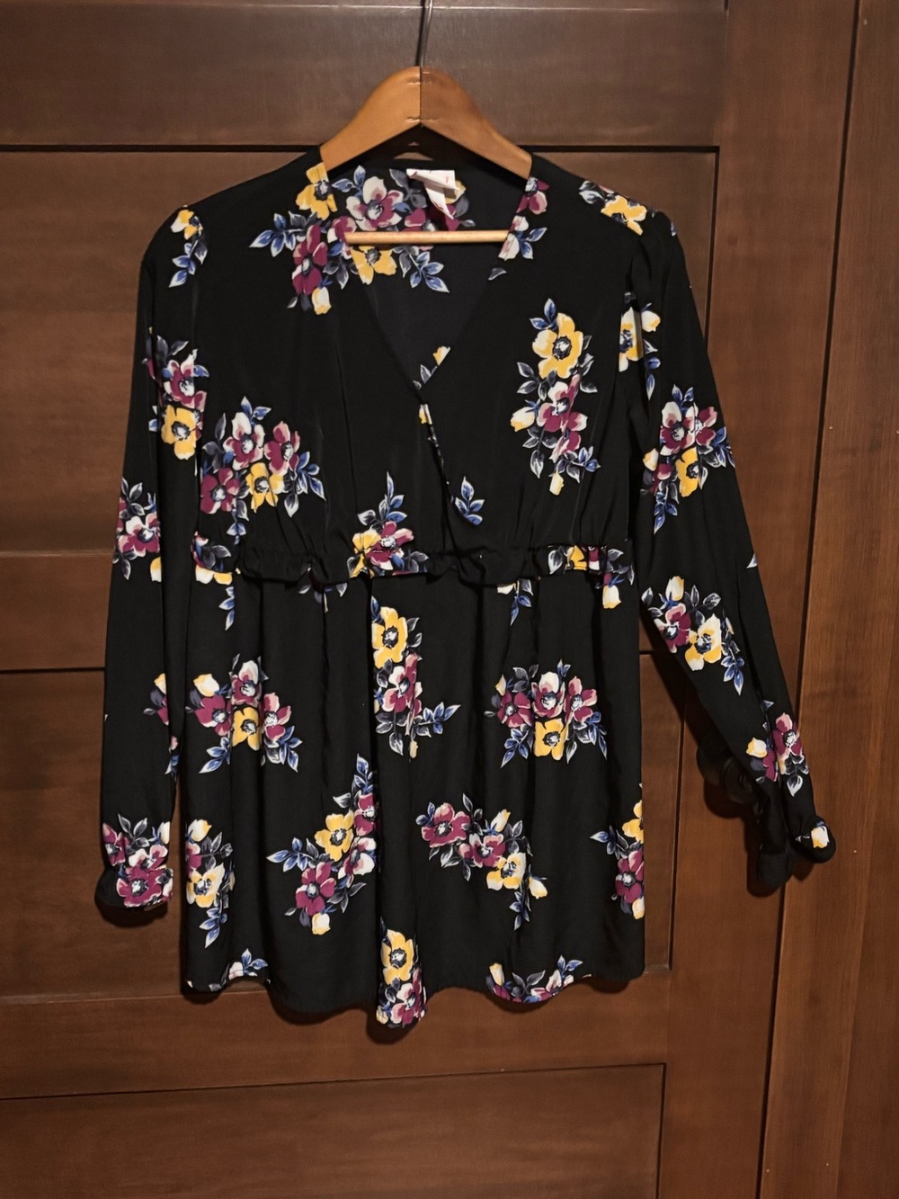 Isabel Maternity by Ingrid & Isabel Black Floral V-Neck Peplum Tunic